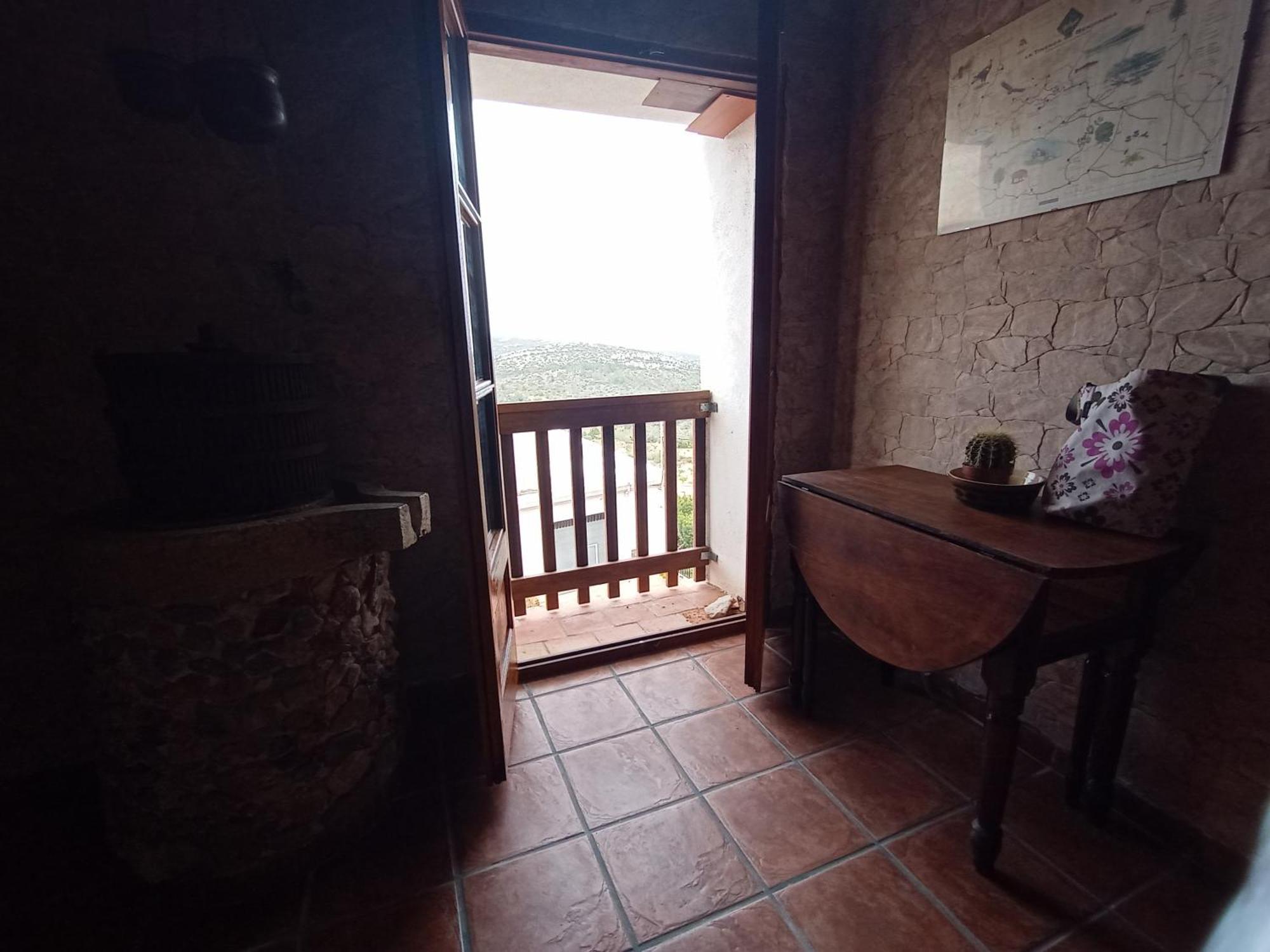 Tranquil And Spacious Townhouse In Historical And Picturesque Cervera Del Maestre Exteriör bild