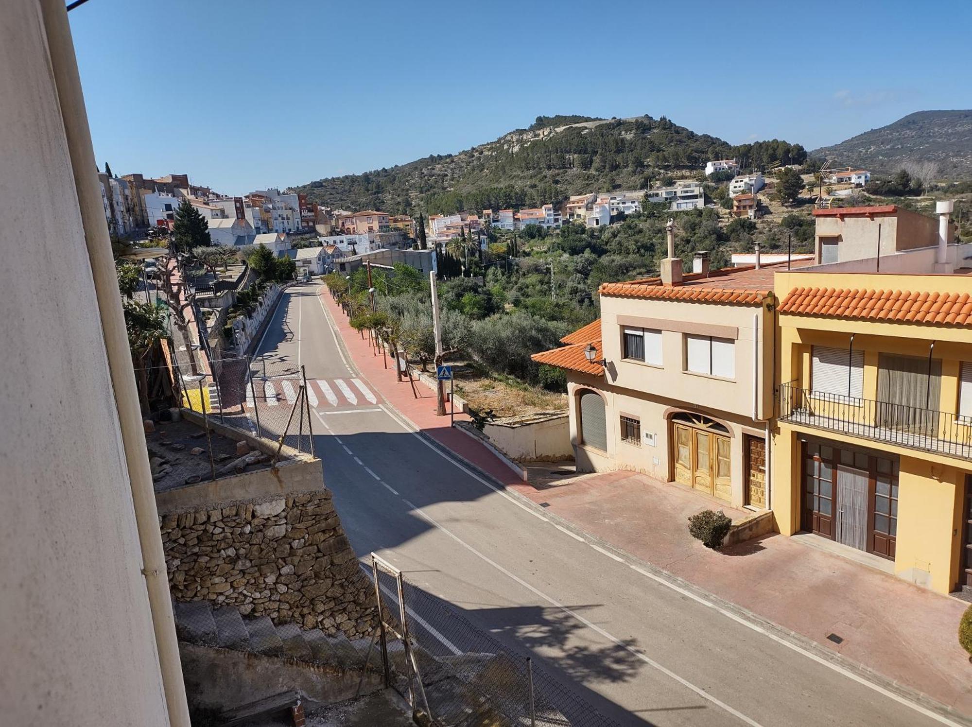 Tranquil And Spacious Townhouse In Historical And Picturesque Cervera Del Maestre Exteriör bild