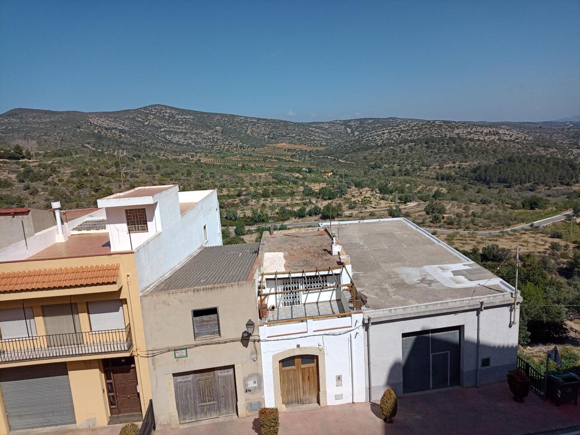 Tranquil And Spacious Townhouse In Historical And Picturesque Cervera Del Maestre Exteriör bild
